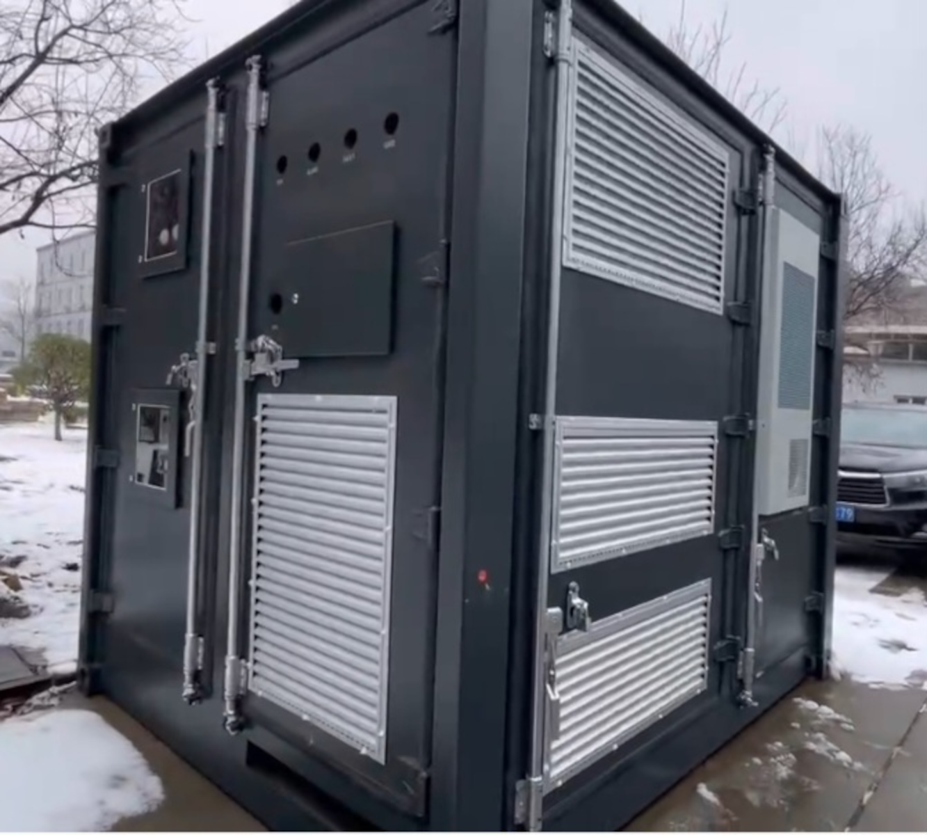 Batteriespeicher BRES 720 kWh mit EMS VDE AR-N 4110 konformer Stromspeicher (EEX Strombörse ready) ONGRID OFFGRID